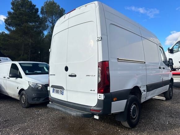 Mercedes-Benz SPRINTER - Цельнометаллический фургон: фото 3 Mercedes-Benz SPRINTER - Цельнометаллический фургон: фото 3