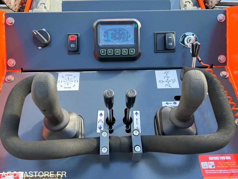 Mini chargeuse a chenilles 48cv - 2023 - Гусеничный мини-погрузчик: фото 4 Mini chargeuse a chenilles 48cv - 2023 - Гусеничный мини-погрузчик: фото 4