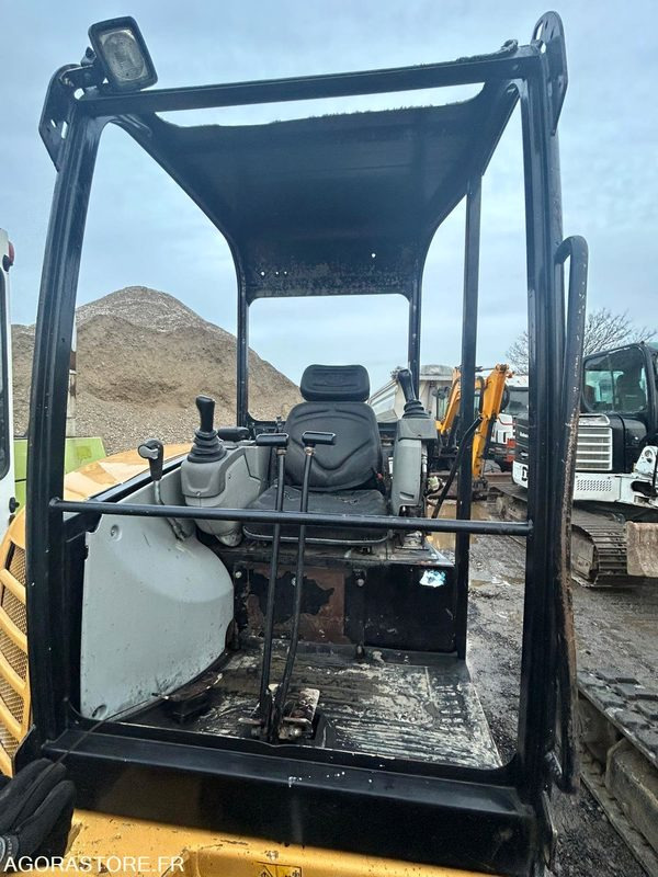 Mini pelle cat - Мини-экскаватор: фото 3 Mini pelle cat - Мини-экскаватор: фото 3