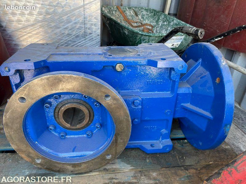 Motoreducteur reducteur pour machines neuf - Коробка передач и запчасти: фото 1 Motoreducteur reducteur pour machines neuf - Коробка передач и запчасти: фото 1