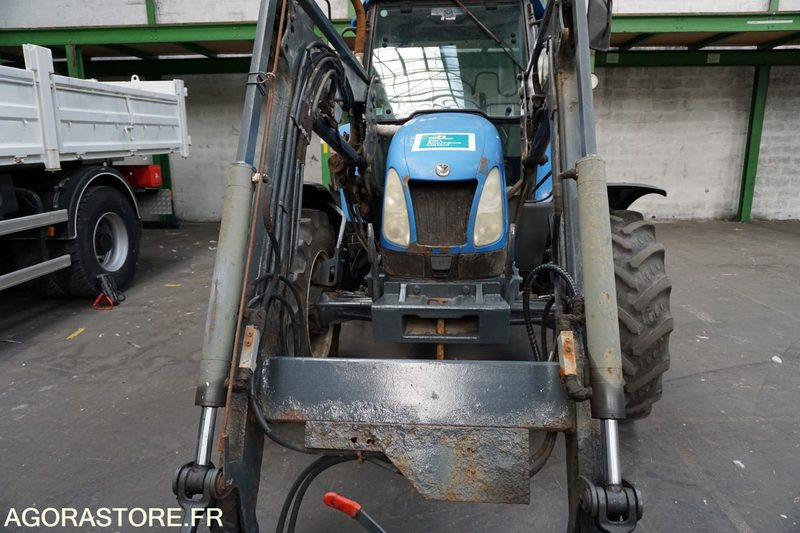 NEW HOLLAND - Трактор: фото 5 NEW HOLLAND - Трактор: фото 5