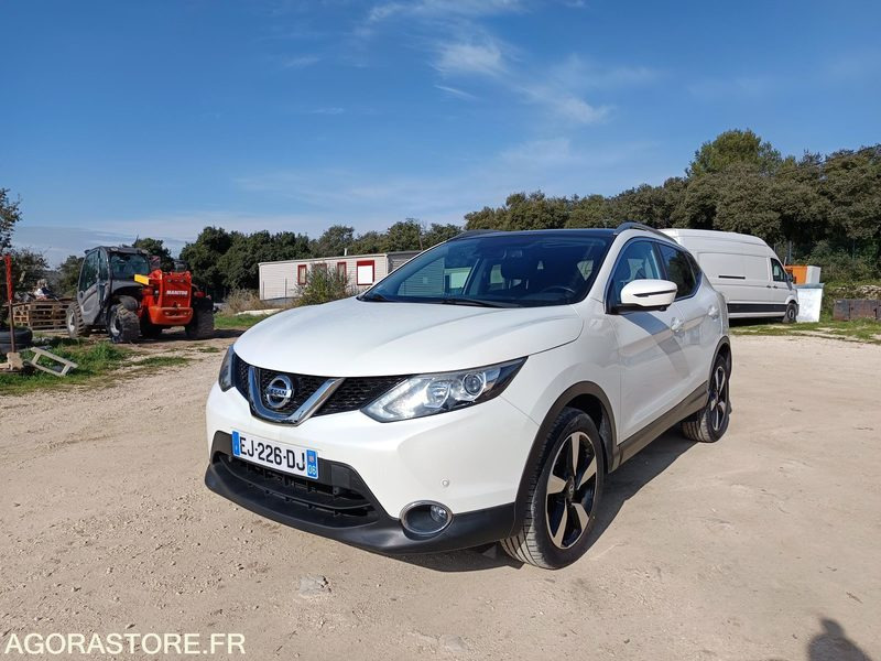 NISSAN QASHQAI - 2016 - 132500kms - Внедорожник: фото 1 NISSAN QASHQAI - 2016 - 132500kms - Внедорожник: фото 1