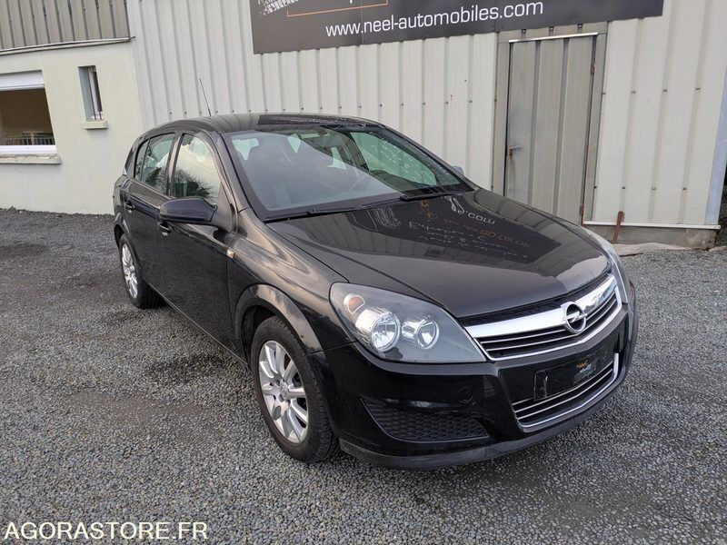 OPEL ASTRA MAGNETIC 1.7 CDTI 110CH 5P BVM6 - Легковой автомобиль: фото 1 OPEL ASTRA MAGNETIC 1.7 CDTI 110CH 5P BVM6 - Легковой автомобиль: фото 1