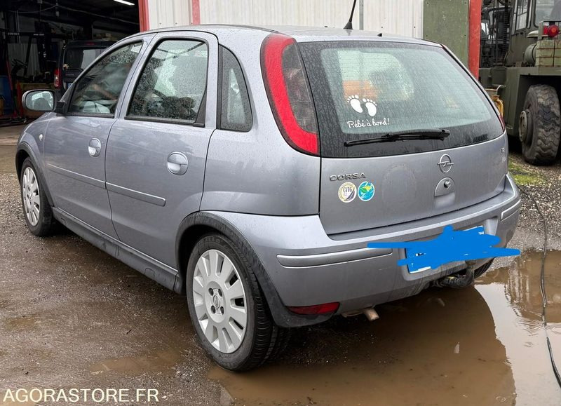 OPEL CORSA - Легковой автомобиль: фото 4 OPEL CORSA - Легковой автомобиль: фото 4