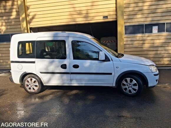 Opel COMBO - Легковой фургон: фото 1 Opel COMBO - Легковой фургон: фото 1