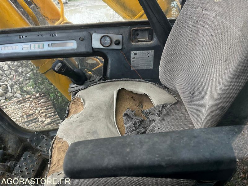 PELLE 20 TONNES - JCB TYPE JS200 - 1997 / 1200 HEURES - Экскаватор: фото 4 PELLE 20 TONNES - JCB TYPE JS200 - 1997 / 1200 HEURES - Экскаватор: фото 4