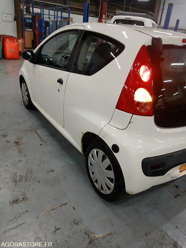 PEUGEOT 107 - 2008 - 142642 KM - Легковой автомобиль: фото 3 PEUGEOT 107 - 2008 - 142642 KM - Легковой автомобиль: фото 3