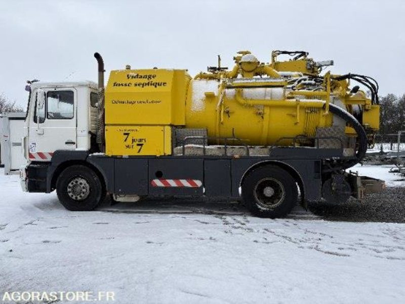 PL MAN Hydrocureur 19 T - 452054km - année 2000 - Ассенизатор: фото 1 PL MAN Hydrocureur 19 T - 452054km - année 2000 - Ассенизатор: фото 1