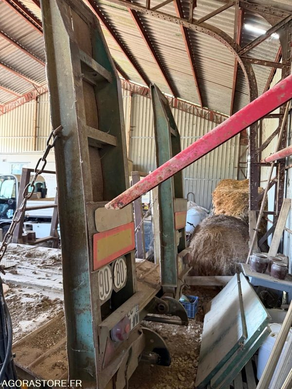 PORTE ENGIN 2 ESSIEUX CASTERA - Низкорамный прицеп: фото 4 PORTE ENGIN 2 ESSIEUX CASTERA - Низкорамный прицеп: фото 4