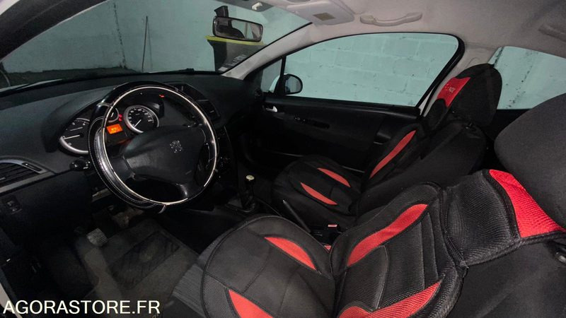 Peugeot 207 AFFAIRE 1.4 HDI 70 CV DERIV VP 233 220km 2010 - Легковой автомобиль: фото 5 Peugeot 207 AFFAIRE 1.4 HDI 70 CV DERIV VP 233 220km 2010 - Легковой автомобиль: фото 5