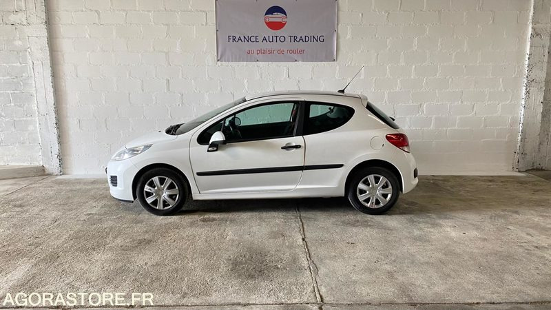 Peugeot 207 AFFAIRE 1.4 HDI 70 CV DERIV VP 233 220km 2010 - Легковой автомобиль: фото 2 Peugeot 207 AFFAIRE 1.4 HDI 70 CV DERIV VP 233 220km 2010 - Легковой автомобиль: фото 2