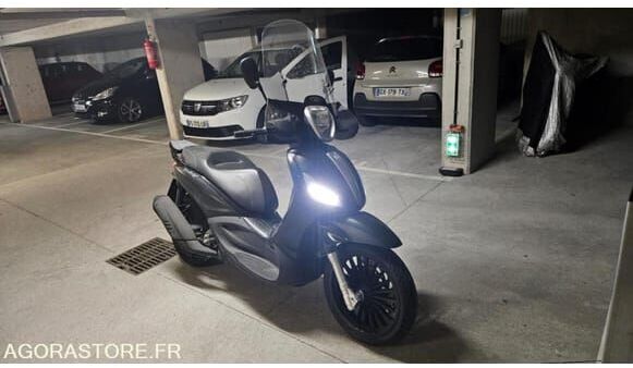 Piaggio BEVERLY - Мотоцикл: фото 4 Piaggio BEVERLY - Мотоцикл: фото 4