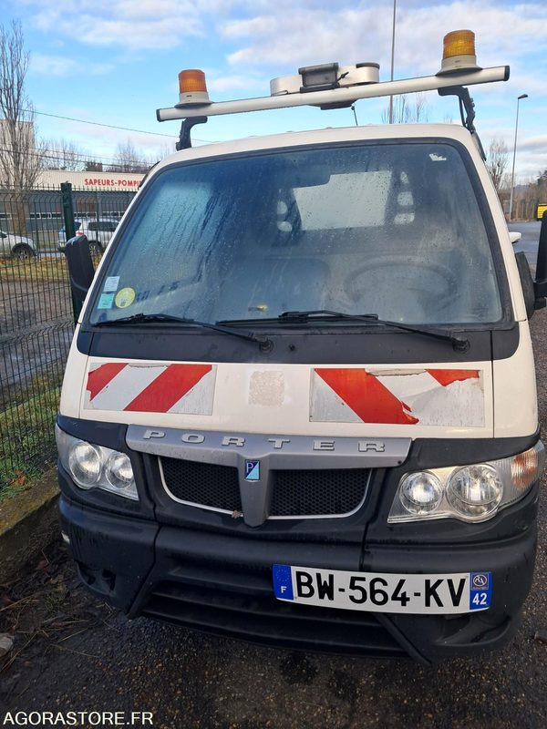 Piaggio PORTER - BW-564-KV - 2011 - 80936km - Малотоннажный самосвал: фото 1 Piaggio PORTER - BW-564-KV - 2011 - 80936km - Малотоннажный самосвал: фото 1