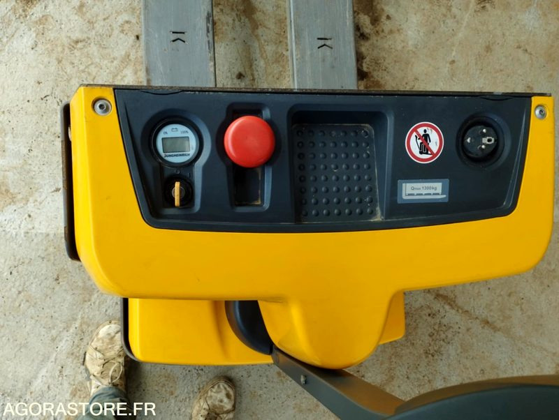 JUNGHEINRICH EJE M13 - 2024 - Transpalette électrique - Погрузочно-разгрузочная техника: фото 5 JUNGHEINRICH EJE M13 - 2024 - Transpalette électrique - Погрузочно-разгрузочная техника: фото 5