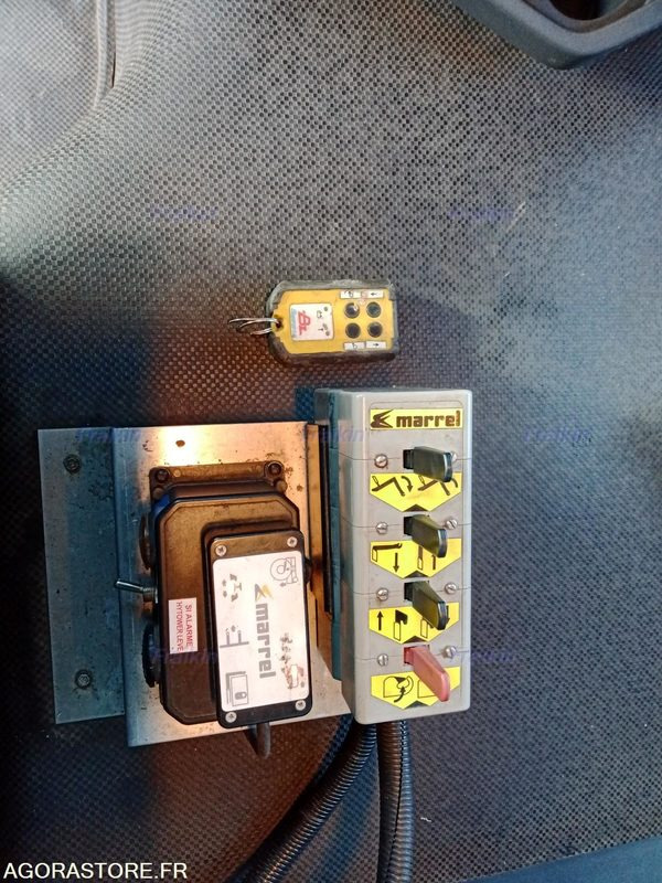 Porte Benne Renault - 2017 - 222784 Kms - Крюковой мультилифт: фото 5 Porte Benne Renault - 2017 - 222784 Kms - Крюковой мультилифт: фото 5