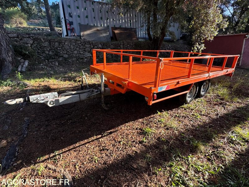 REMORQUE MOIROUD - Прицеп: фото 4 REMORQUE MOIROUD - Прицеп: фото 4