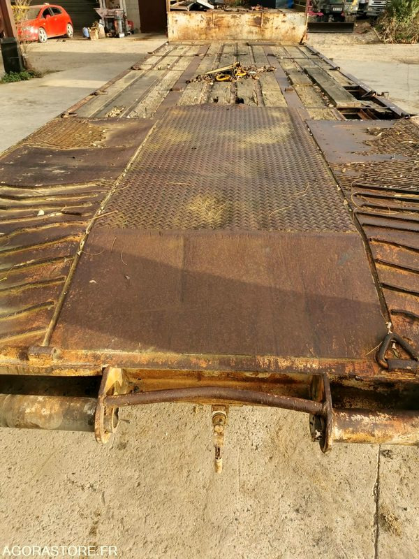 Remorque porte engin - CASTERA  - 1976 - Прицеп: фото 2 Remorque porte engin - CASTERA  - 1976 - Прицеп: фото 2