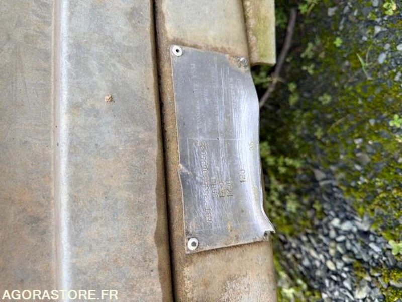 REMORQUE PORTE ENGINS - Низкорамный прицеп: фото 2 REMORQUE PORTE ENGINS - Низкорамный прицеп: фото 2