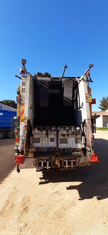RENAULT 26T/BOM - CR321VT - Мусоровоз: фото 3 RENAULT 26T/BOM - CR321VT - Мусоровоз: фото 3