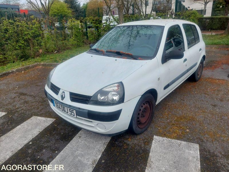 RENAULT CLIO 2 - Легковой автомобиль: фото 1 RENAULT CLIO 2 - Легковой автомобиль: фото 1