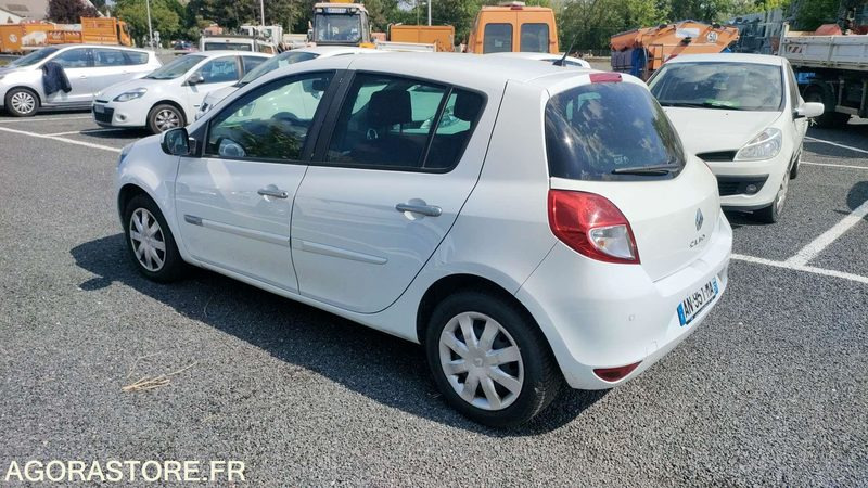 RENAULT CLIO - 2010 - 196673kms - Легковой автомобиль: фото 4 RENAULT CLIO - 2010 - 196673kms - Легковой автомобиль: фото 4