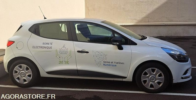 RENAULT - CLIO - 2018 - 79 000 KM - Легковой автомобиль: фото 4 RENAULT - CLIO - 2018 - 79 000 KM - Легковой автомобиль: фото 4