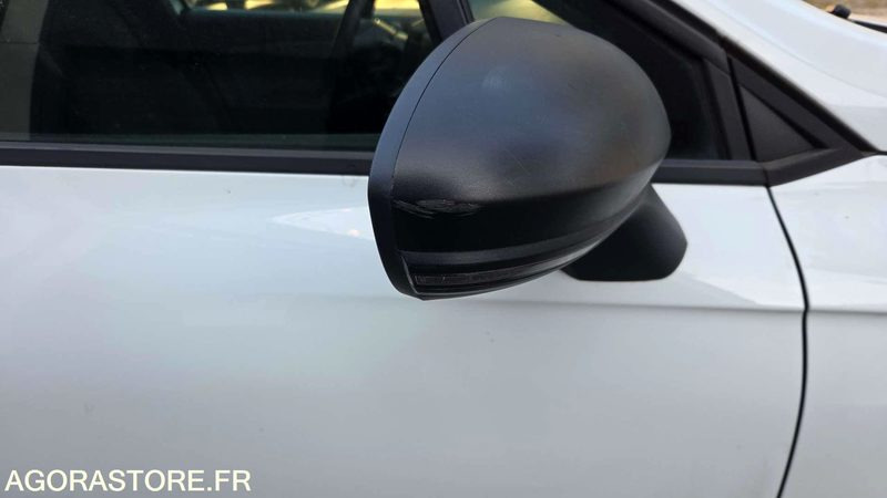 RENAULT CLIO - 2020 - 146749 KM - FN-301-CM - Легковой автомобиль: фото 4 RENAULT CLIO - 2020 - 146749 KM - FN-301-CM - Легковой автомобиль: фото 4