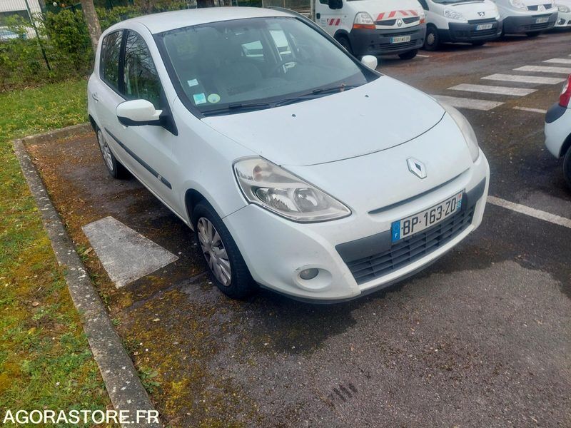 RENAULT CLIO - Легковой автомобиль: фото 2 RENAULT CLIO - Легковой автомобиль: фото 2