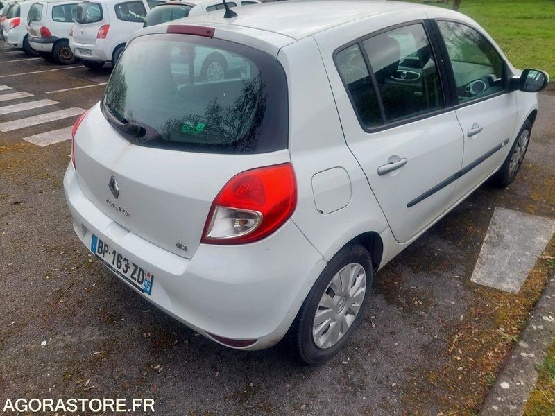 RENAULT CLIO - Легковой автомобиль: фото 3 RENAULT CLIO - Легковой автомобиль: фото 3