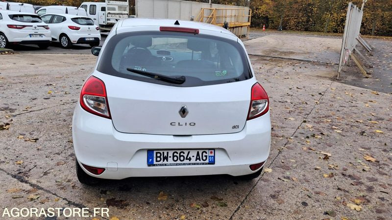 RENAULT CLIO STE DCI - 2011 - 209842km (MVS136) - Легковой автомобиль: фото 2 RENAULT CLIO STE DCI - 2011 - 209842km (MVS136) - Легковой автомобиль: фото 2