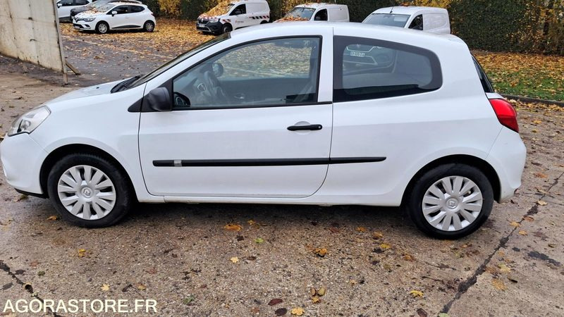 RENAULT CLIO STE DCI - 2011 - 209842km (MVS136) - Легковой автомобиль: фото 1 RENAULT CLIO STE DCI - 2011 - 209842km (MVS136) - Легковой автомобиль: фото 1