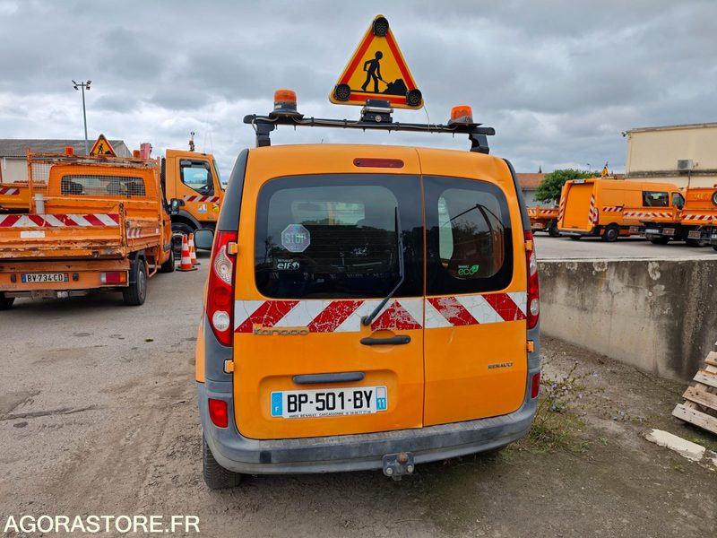 RENAULT KANGGO 1.5Dci BP-501-BY - Moteur tournant - batterie HS - Легковой фургон: фото 4 RENAULT KANGGO 1.5Dci BP-501-BY - Moteur tournant - batterie HS - Легковой фургон: фото 4