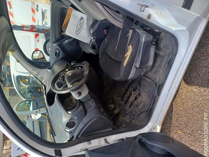 RENAULT KANGOO / REF SCP : 959 - Цельнометаллический фургон: фото 3 RENAULT KANGOO / REF SCP : 959 - Цельнометаллический фургон: фото 3
