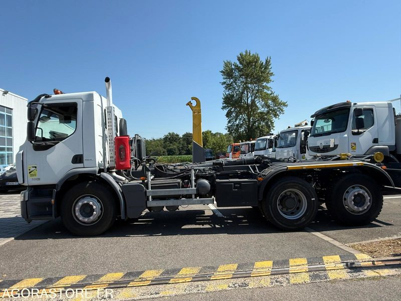 RENAULT LANDER 320 - 6X2 - POLYBENNE - AMPLIROLL - Крюковой мультилифт: фото 4 RENAULT LANDER 320 - 6X2 - POLYBENNE - AMPLIROLL - Крюковой мультилифт: фото 4