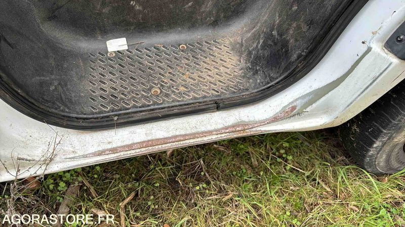 RENAULT MASTER- 2010 - 249961 KM - AM102VC - Цельнометаллический фургон: фото 4 RENAULT MASTER- 2010 - 249961 KM - AM102VC - Цельнометаллический фургон: фото 4