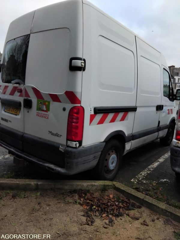 RENAULT MASTER diesel L1H2 II PHASE I -2.5 DCi - Цельнометаллический фургон: фото 4 RENAULT MASTER diesel L1H2 II PHASE I -2.5 DCi - Цельнометаллический фургон: фото 4
