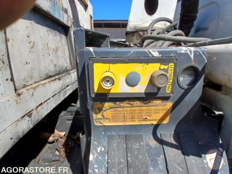 RENAULT MIDLUM N 787 - Самосвал, Автоманипулятор: фото 4 RENAULT MIDLUM N 787 - Самосвал, Автоманипулятор: фото 4