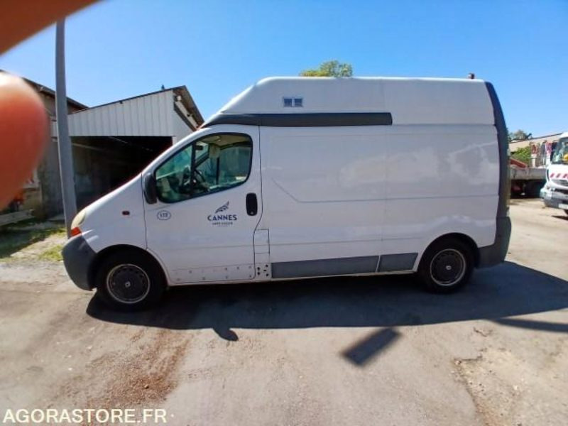 RENAULT TRAFFIC N 172 - Цельнометаллический фургон: фото 1 RENAULT TRAFFIC N 172 - Цельнометаллический фургон: фото 1