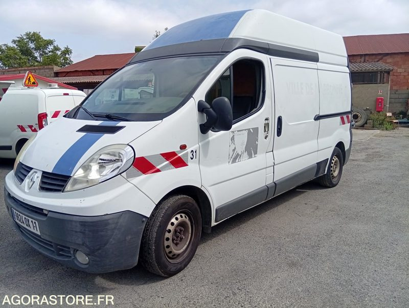 RENAULT TRAFIC 211200kms - 2006 - Цельнометаллический фургон: фото 3 RENAULT TRAFIC 211200kms - 2006 - Цельнометаллический фургон: фото 3