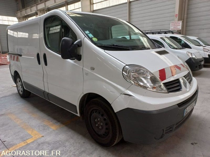 RENAULT TRAFIC BJ-113-ZT - Цельнометаллический фургон: фото 5 RENAULT TRAFIC BJ-113-ZT - Цельнометаллический фургон: фото 5