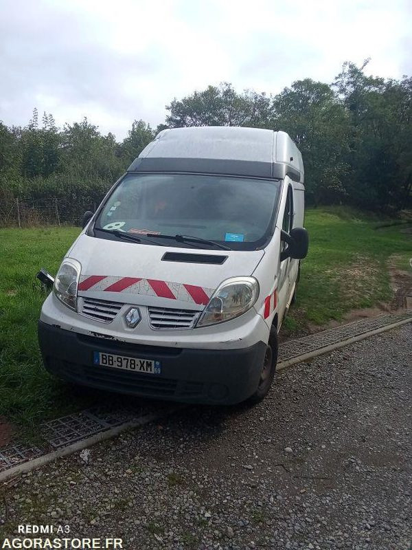 RENAULT TRAFIC - Цельнометаллический фургон: фото 2 RENAULT TRAFIC - Цельнометаллический фургон: фото 2