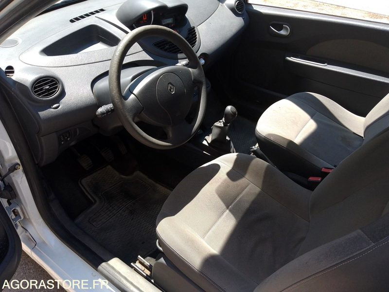 RENAULT TWINGO 2 72848 kms 2010 - Легковой автомобиль: фото 5 RENAULT TWINGO 2 72848 kms 2010 - Легковой автомобиль: фото 5