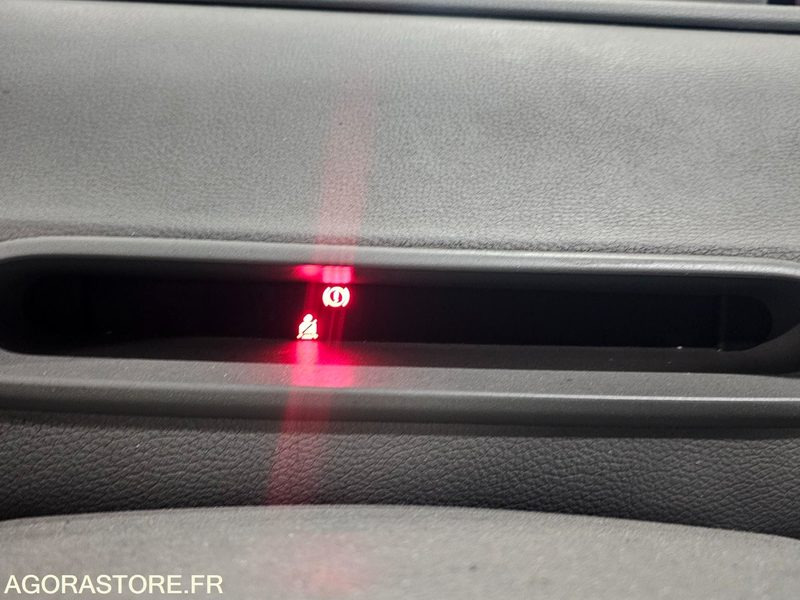 RENAULT TWINGO - 2000 - 43916KM - 868CPR92 - Легковой автомобиль: фото 5 RENAULT TWINGO - 2000 - 43916KM - 868CPR92 - Легковой автомобиль: фото 5