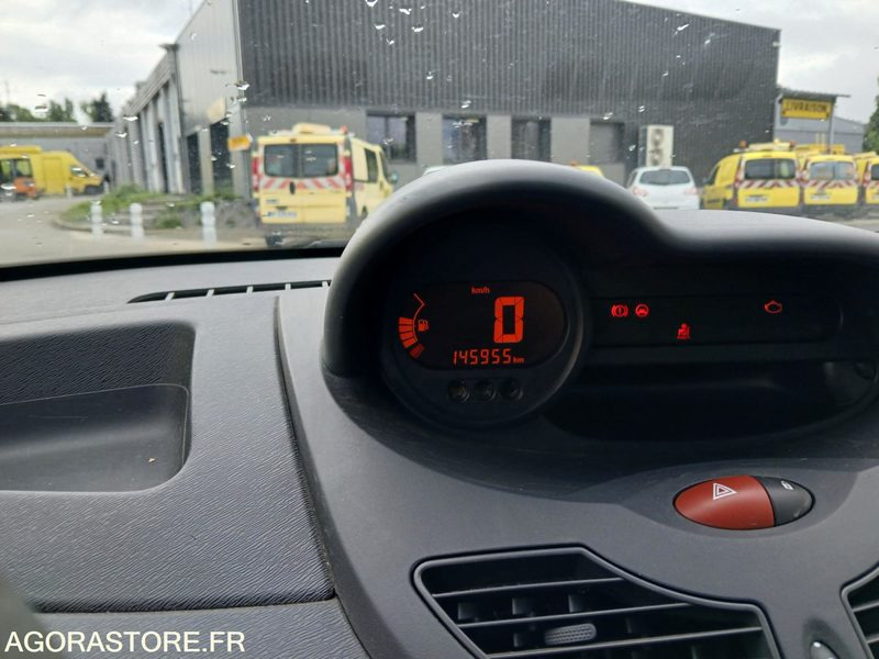 RENAULT TWINGO - 2010 - 145955 KMS - Легковой автомобиль: фото 4 RENAULT TWINGO - 2010 - 145955 KMS - Легковой автомобиль: фото 4