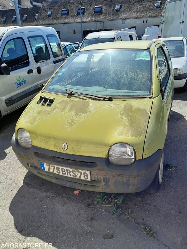 RENAULT Twingo - pour pièces - 2000 - Легковой автомобиль: фото 1 RENAULT Twingo - pour pièces - 2000 - Легковой автомобиль: фото 1