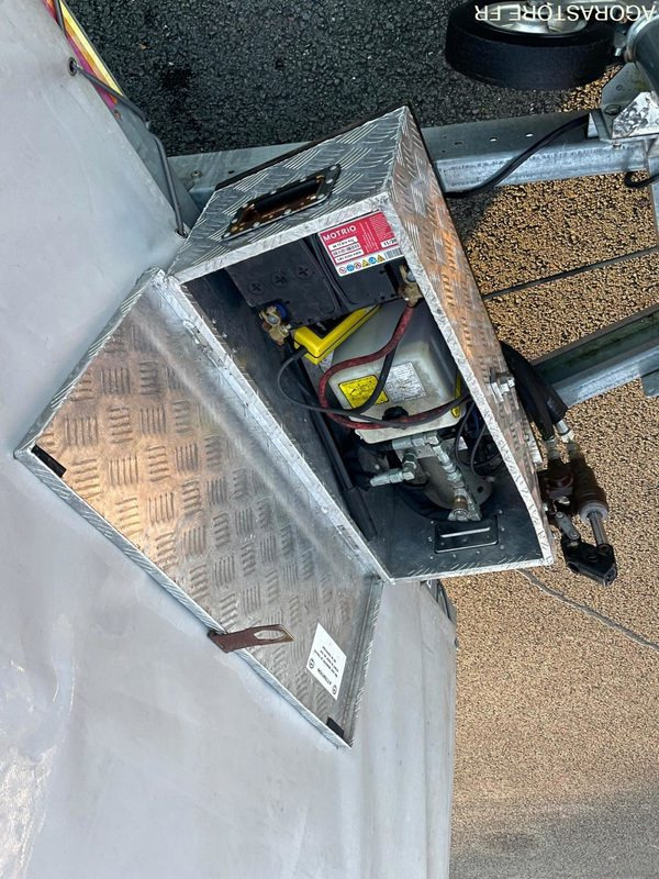 Remorque MECANOREM espace vert - Прицеп-фургон: фото 4 Remorque MECANOREM espace vert - Прицеп-фургон: фото 4