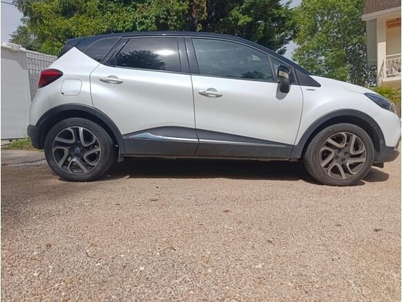 Renault CAPTUR - Хэтчбек: фото 2 Renault CAPTUR - Хэтчбек: фото 2