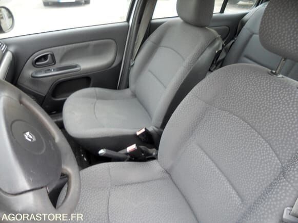 Renault CLIO CAMPUS - Хэтчбек: фото 5 Renault CLIO CAMPUS - Хэтчбек: фото 5