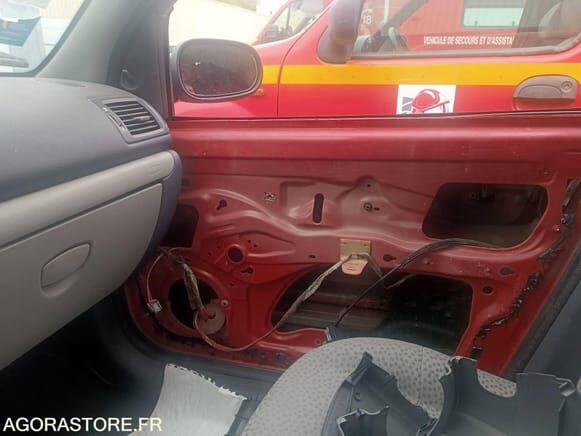 Хэтчбек Renault CLIO: фото 10 Хэтчбек Renault CLIO: фото 10
