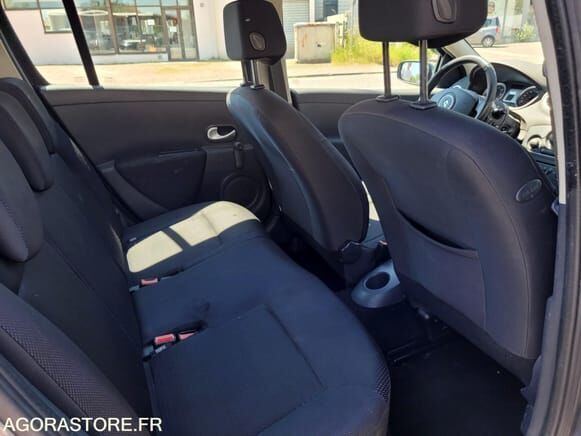 Хэтчбек Renault CLIO: фото 11